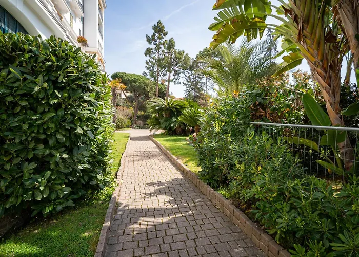 Pool And Relax At Casa Ilenia Apartamento Bordighera
